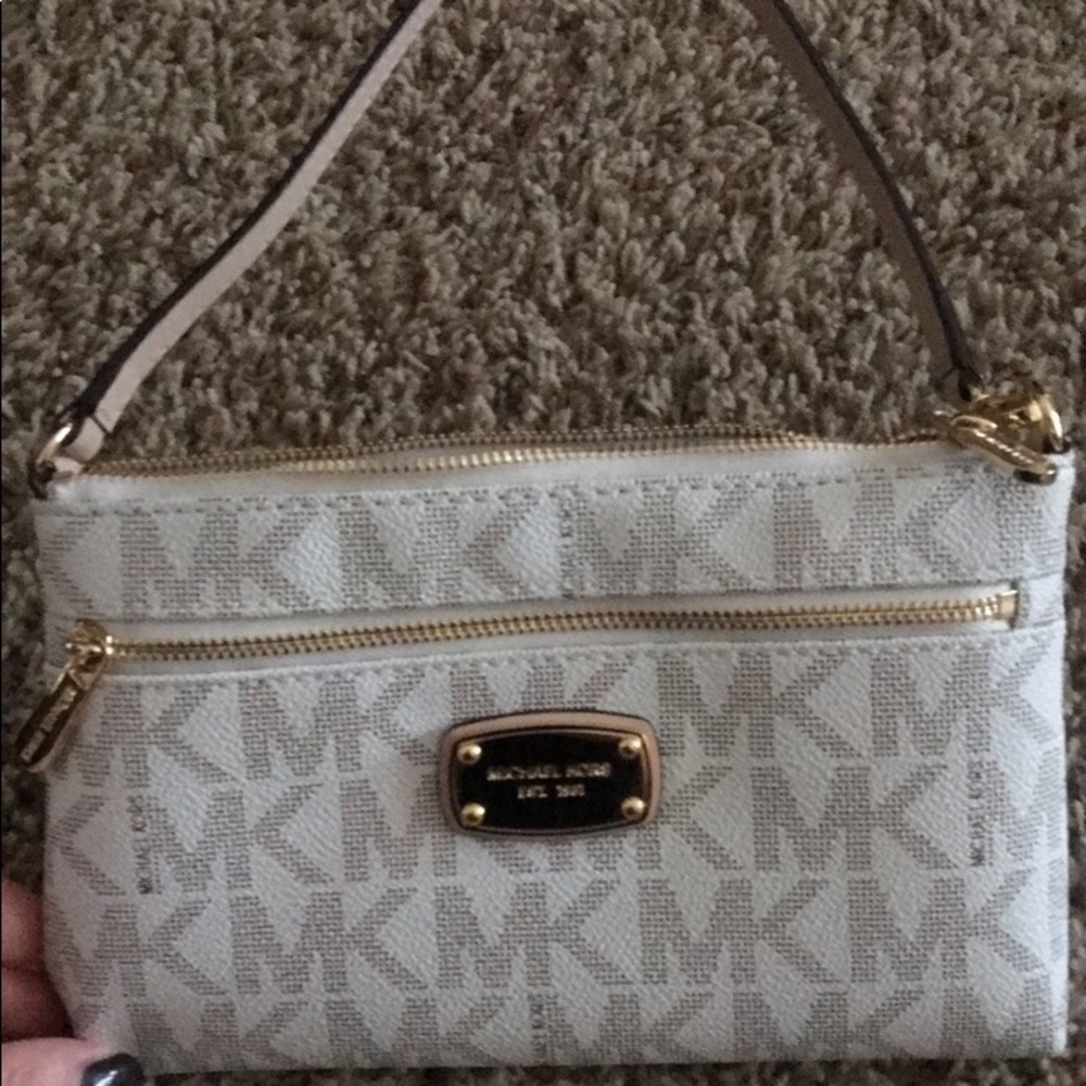MK wristlet